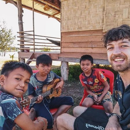 Vera Sunset Homestay Local Experience With Lao Family เมืองโขง ภายนอก รูปภาพ