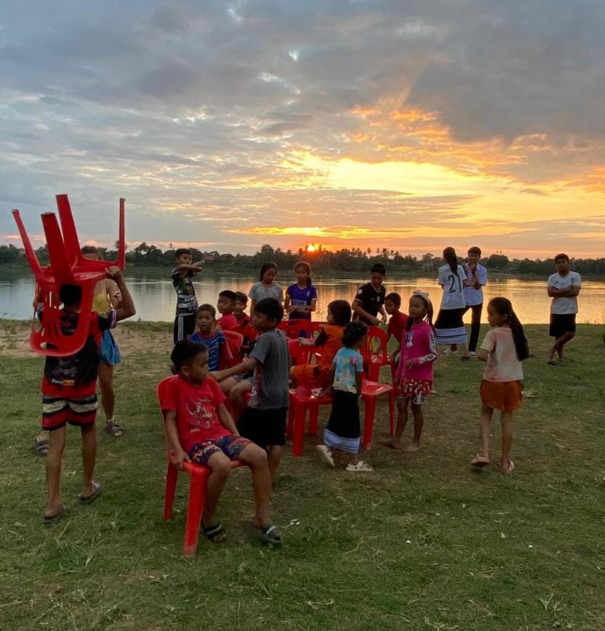 Vera Sunset Homestay Local Experience With Lao Family เมืองโขง ภายนอก รูปภาพ
