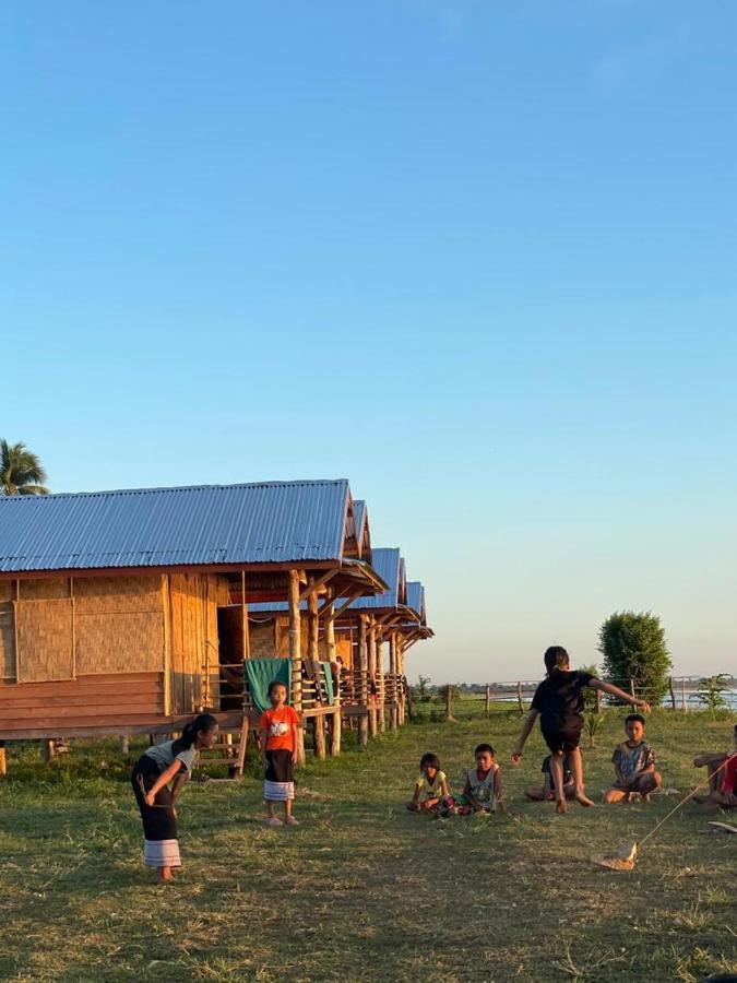 Vera Sunset Homestay Local Experience With Lao Family เมืองโขง ภายนอก รูปภาพ