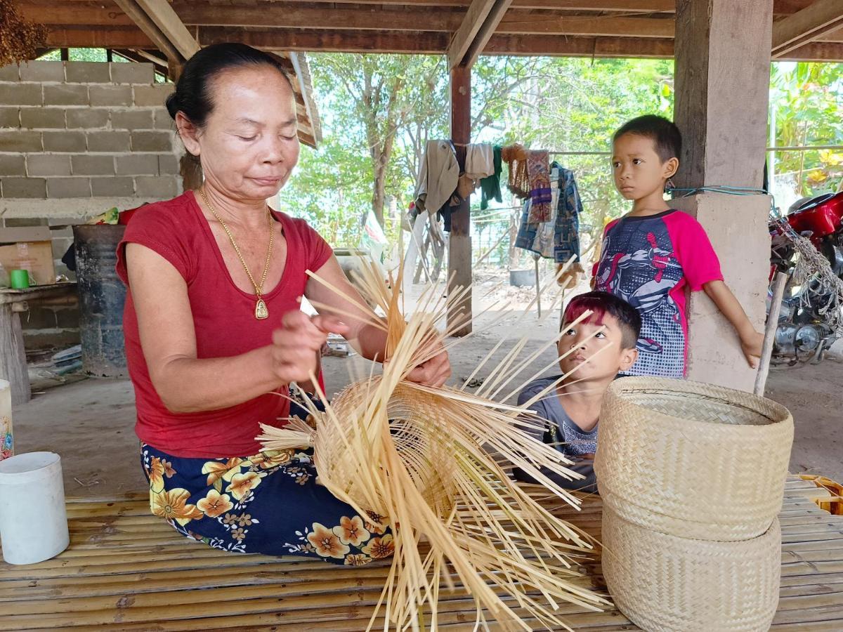 Vera Sunset Homestay Local Experience With Lao Family เมืองโขง ภายนอก รูปภาพ